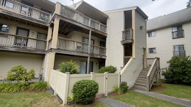 800 Bearses Way 5EF, Barnstable, MA 02601