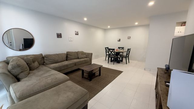 800 Bearses Way 5EF, Barnstable, MA 02601