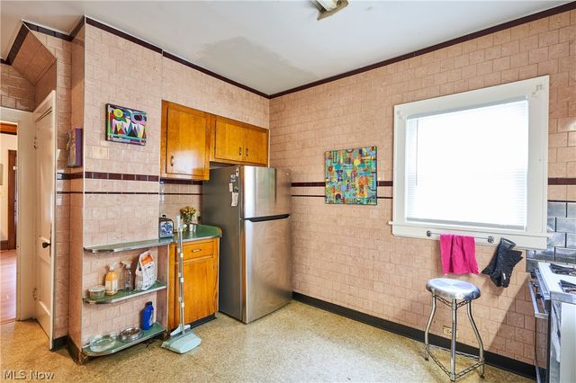 446 E Voris Street, Akron, OH 44311