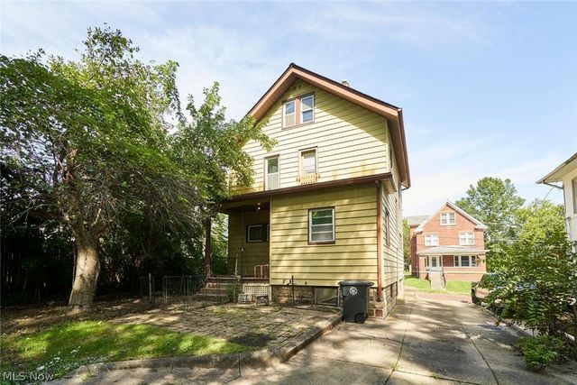 446 E Voris Street, Akron, OH 44311