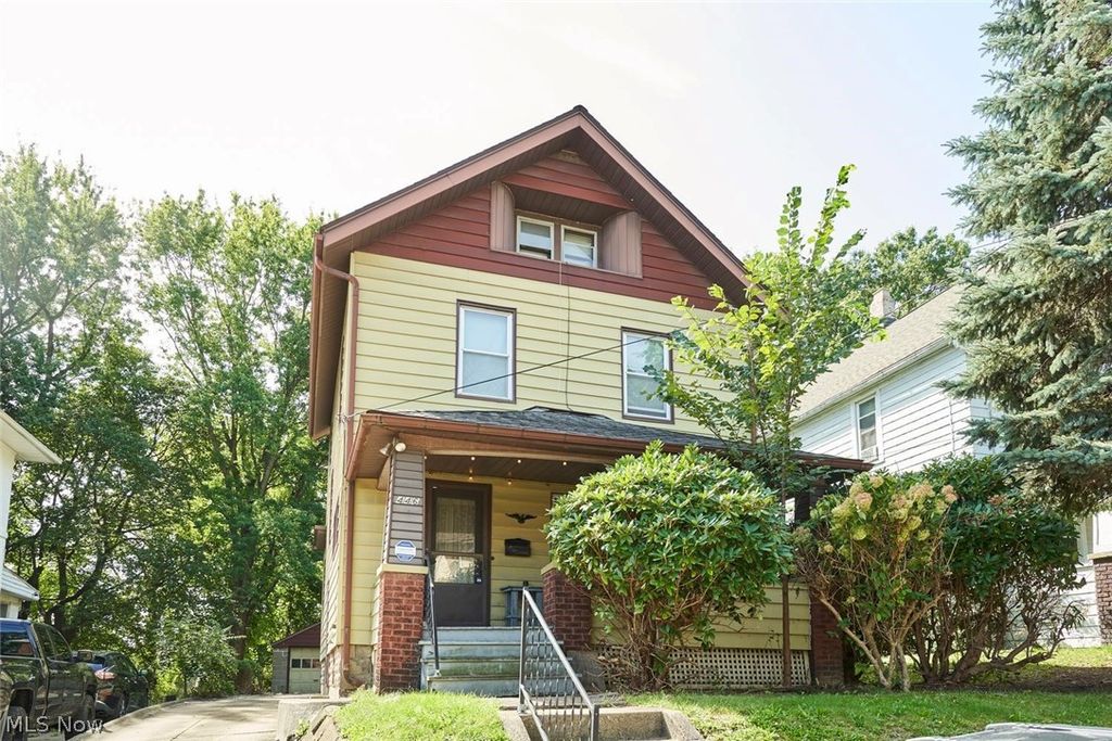 446 E Voris Street, Akron, OH 44311