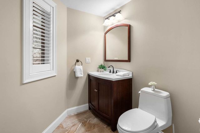 605 Straw Hill Road, Manchester, NH 03104