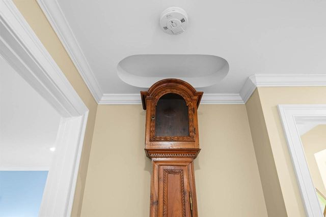 605 Straw Hill Road, Manchester, NH 03104