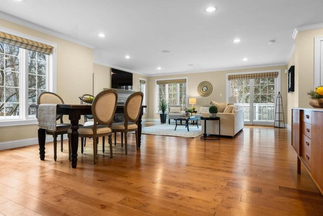 605 Straw Hill Road, Manchester, NH 03104