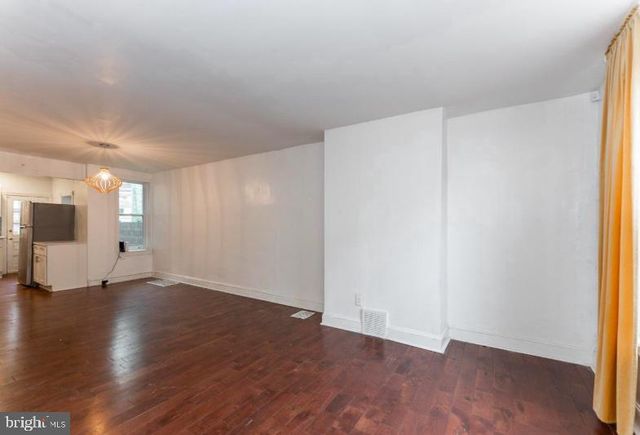 2050 S BEECHWOOD ST, Philadelphia, PA 19145