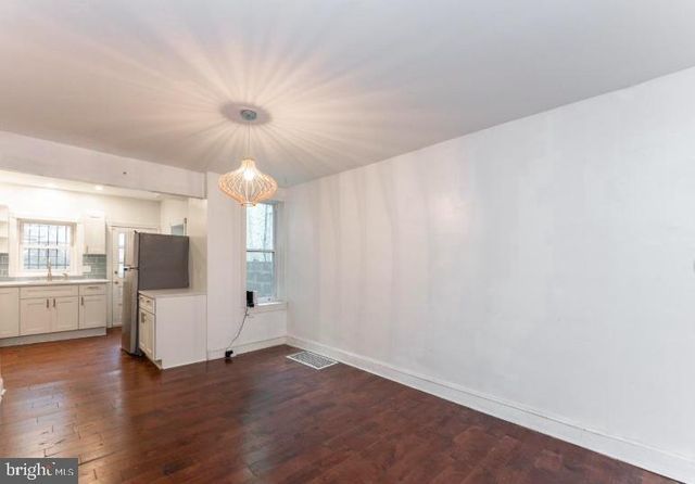 2050 S BEECHWOOD ST, Philadelphia, PA 19145