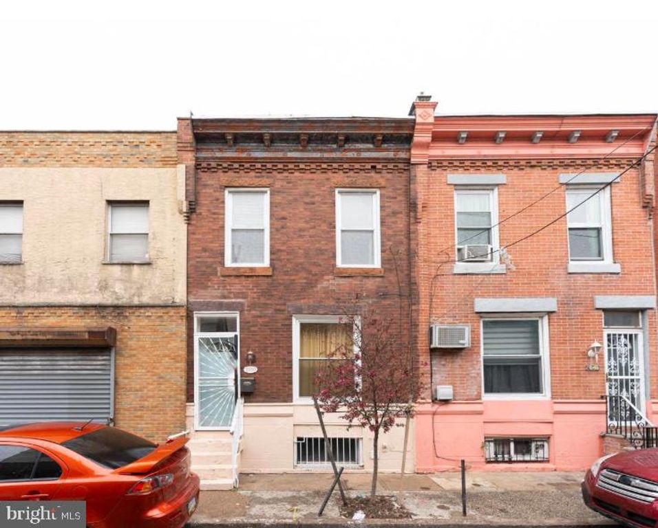 2050 S BEECHWOOD ST, Philadelphia, PA 19145 — photo 3