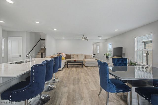 4521 Hidden Stone Avenue, Las Vegas, NV 89141