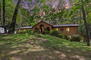 1600 Moffat, Leonard, MI 48367