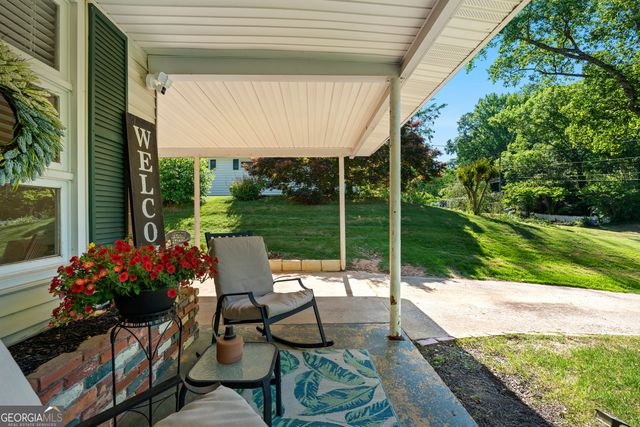 23 Willow Drive, Newnan, GA 30263