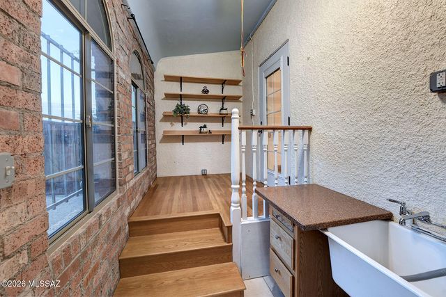 1916 E 9th Street, Tucson, AZ 85719