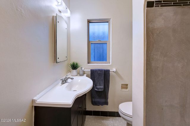 1916 E 9th Street, Tucson, AZ 85719