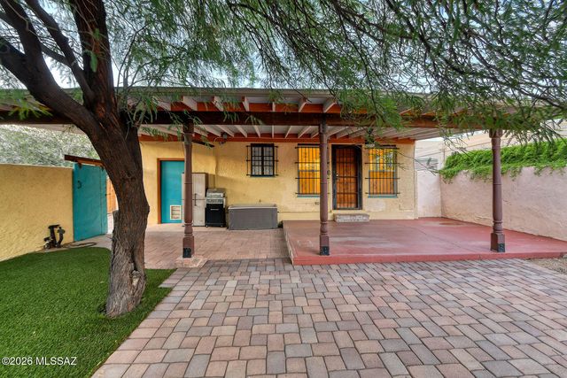 1916 E 9th Street, Tucson, AZ 85719