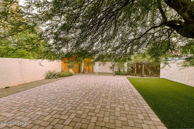 1916 E 9th Street, Tucson, AZ 85719