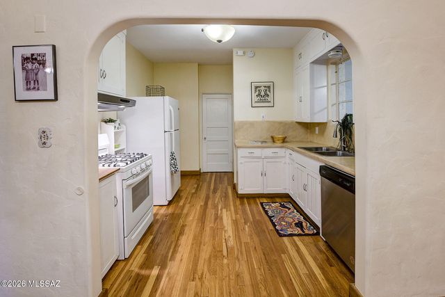 1916 E 9th Street, Tucson, AZ 85719
