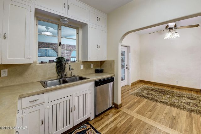 1916 E 9th Street, Tucson, AZ 85719