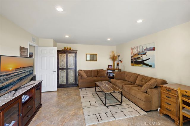 22153 Caminito Laureles, Laguna Hills, CA 92653