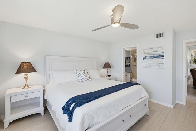 119 Lake Pine Circle C-2, Greenacres, FL 33463