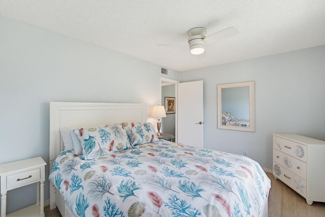 119 Lake Pine Circle C-2, Greenacres, FL 33463