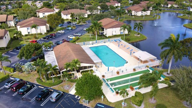 119 Lake Pine Circle C-2, Greenacres, FL 33463