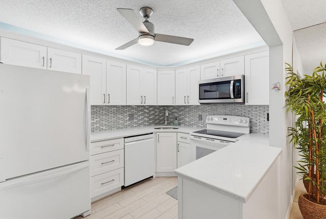 119 Lake Pine Circle C-2, Greenacres, FL 33463