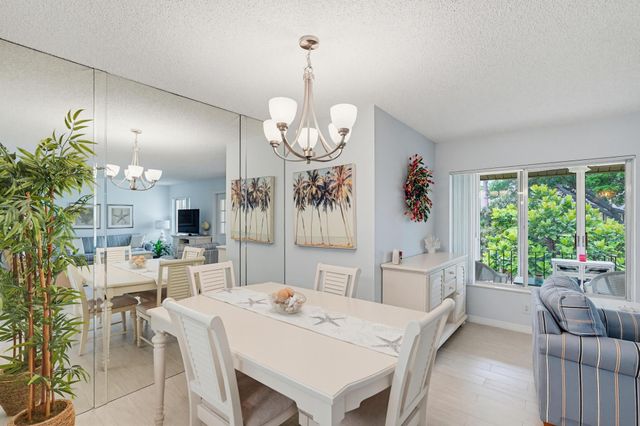 119 Lake Pine Circle C-2, Greenacres, FL 33463