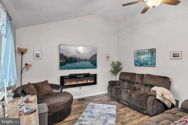 65 BAKER BLVD, Marlton, NJ 08053