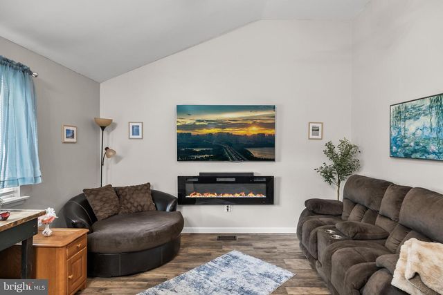 65 BAKER BLVD, Marlton, NJ 08053