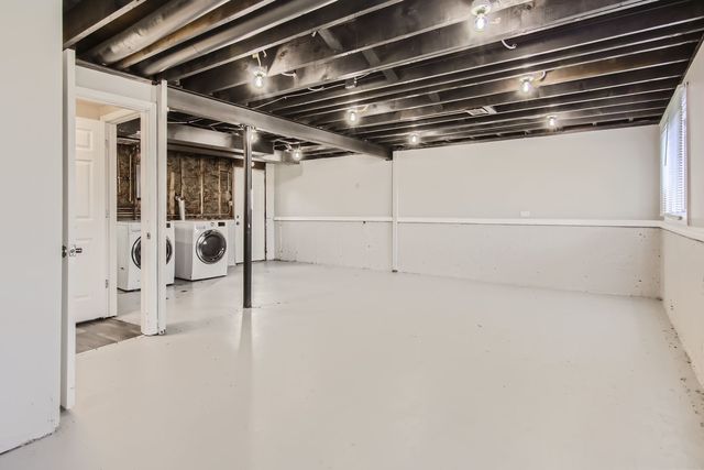 10403 Barnard Drive, Chicago Ridge, IL 60415