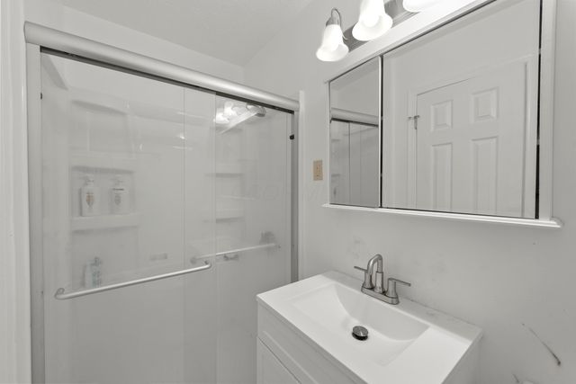 1408 Cider Mill Court, Columbus, OH 43204