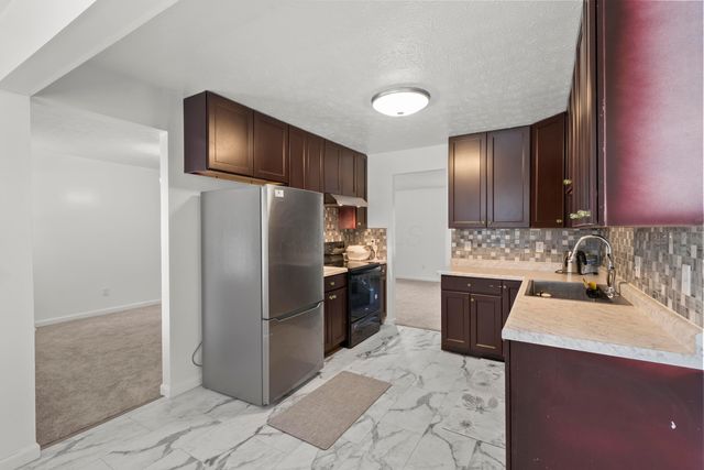 1408 Cider Mill Court, Columbus, OH 43204