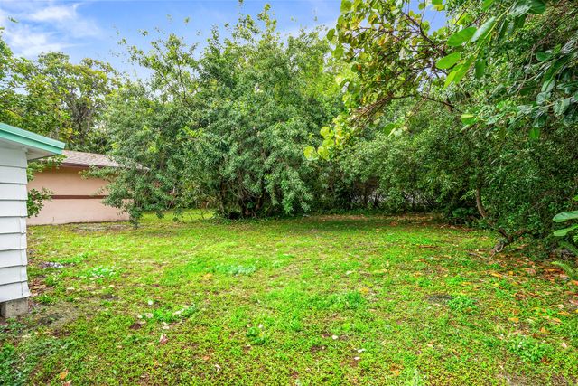 156 Pearl Street, Boca Raton, FL 33432