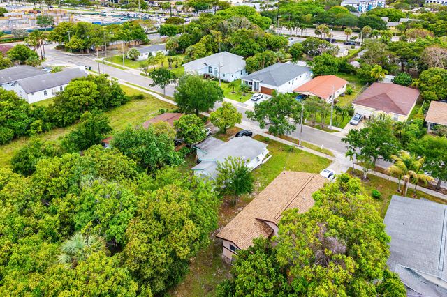156 Pearl Street, Boca Raton, FL 33432