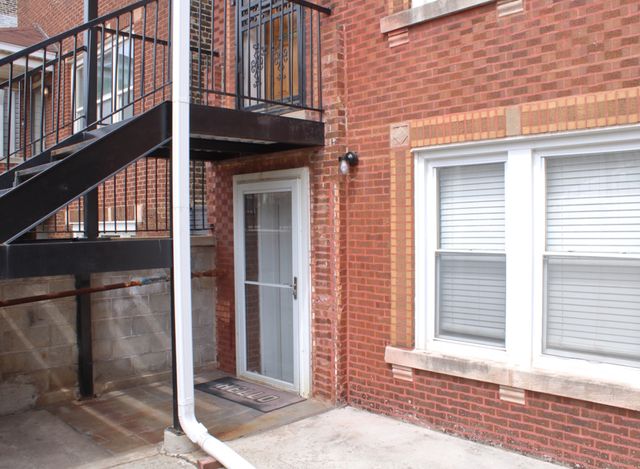 2140 W 23rd Street B, Chicago, IL 60608