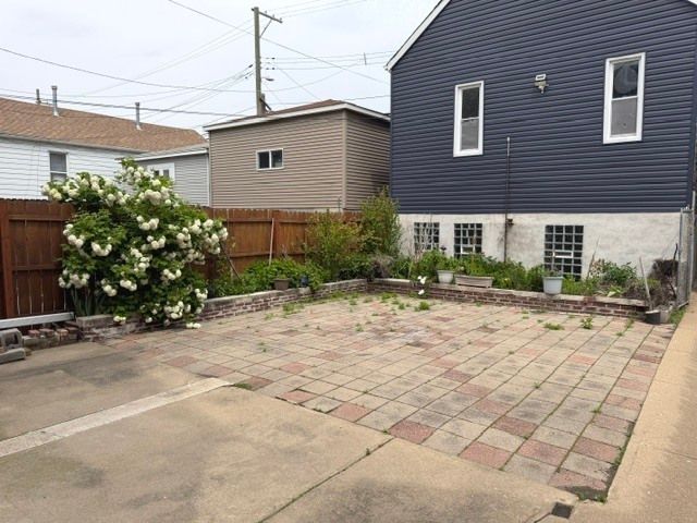 2140 W 23rd Street B, Chicago, IL 60608