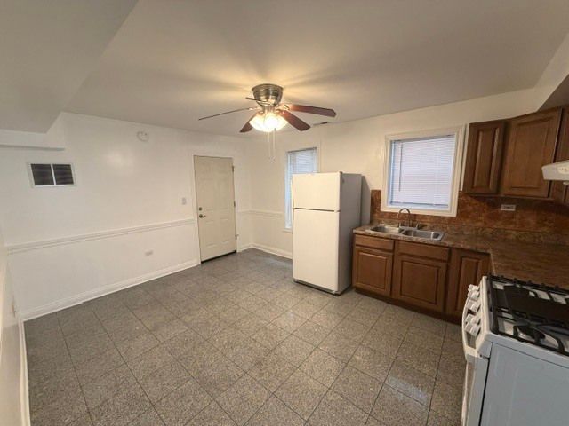2140 W 23rd Street B, Chicago, IL 60608