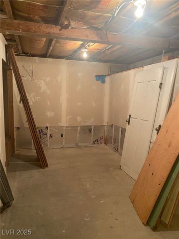 927 Park Avenue, Ely, NV 89301