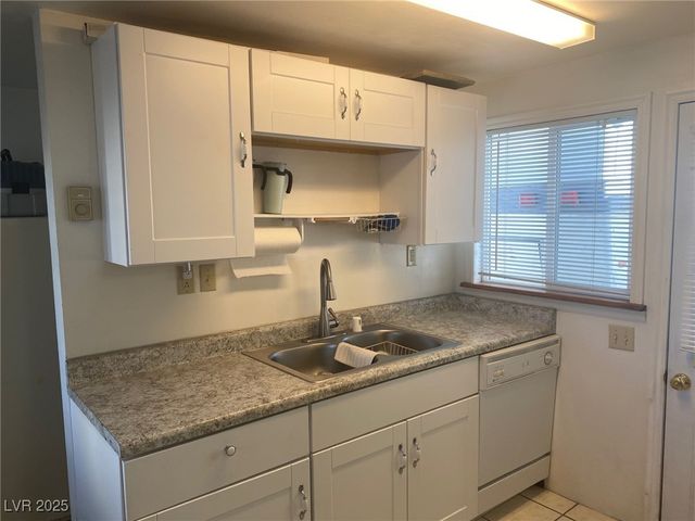 927 Park Avenue, Ely, NV 89301