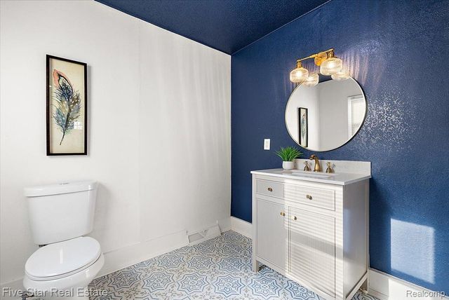 3869 Burns Street, Detroit, MI 48214