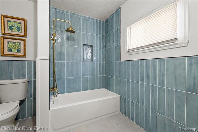 3869 Burns Street, Detroit, MI 48214