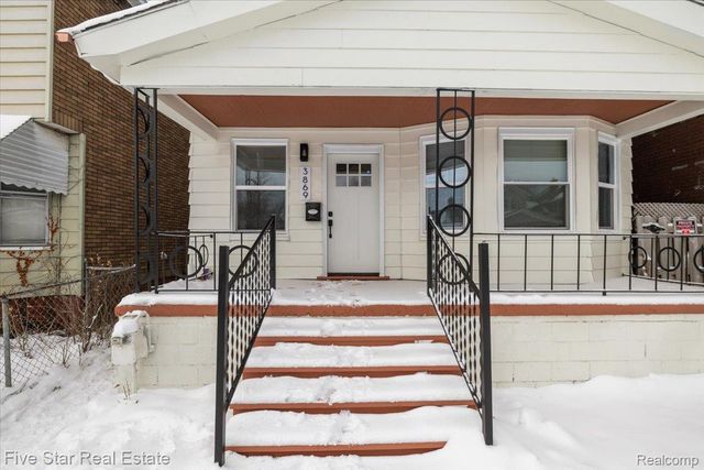 3869 Burns Street, Detroit, MI 48214