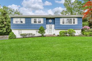 3 Indian Drive, West Nyack, NY 10994