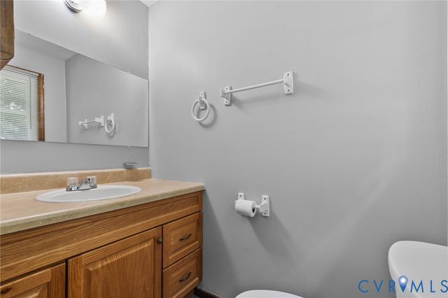 11900 James River Dr, North Prince George, VA 23860