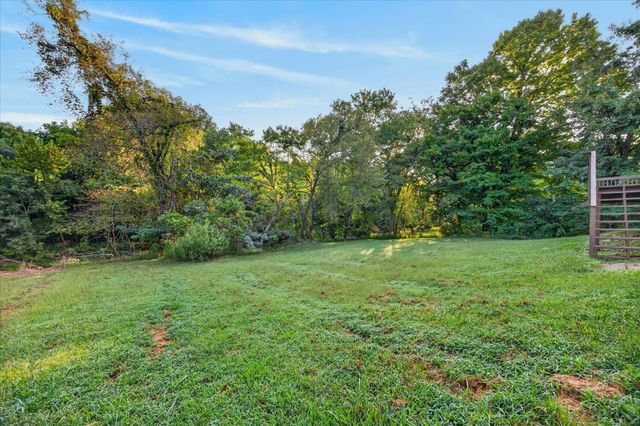 1705 Broadripple Drive, Clarksville, TN 37042