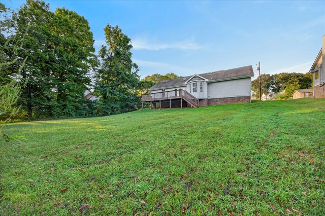 1705 Broadripple Drive, Clarksville, TN 37042