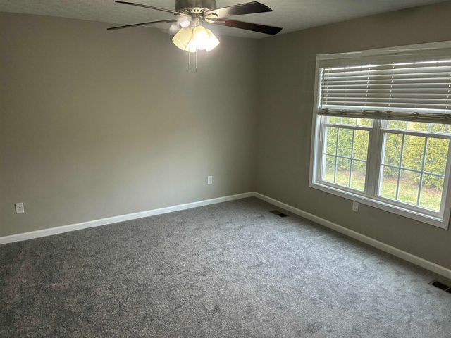 15 COLLINSWOOD WAY, Staunton, VA 24401