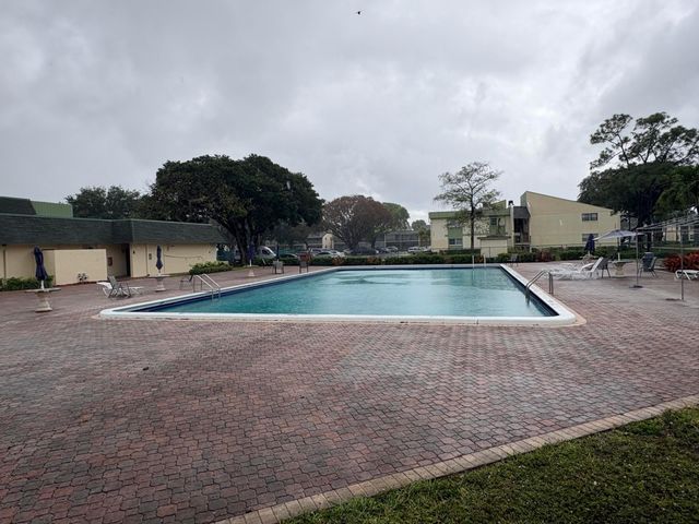 4167 NW 90th Avenue 202, Coral Springs, FL 33065