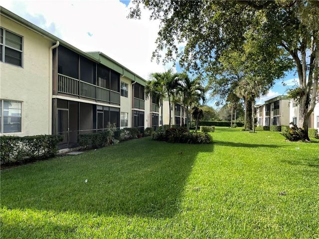 4167 NW 90th Avenue 202, Coral Springs, FL 33065