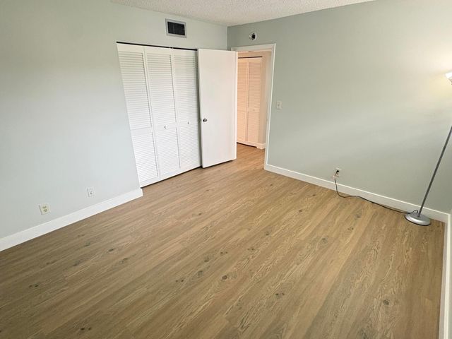 4167 NW 90th Avenue 202, Coral Springs, FL 33065