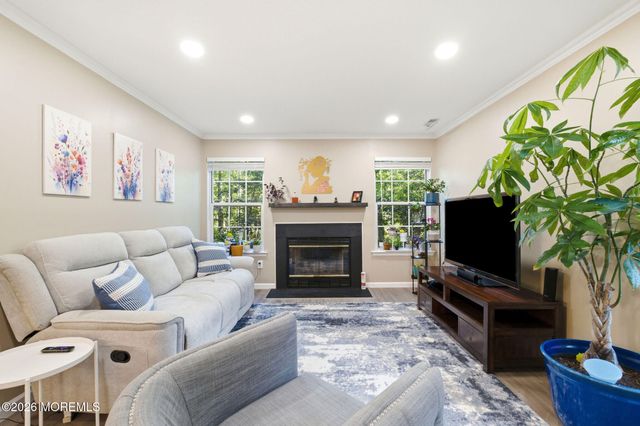 267 Century Way, Manalapan, NJ 07726